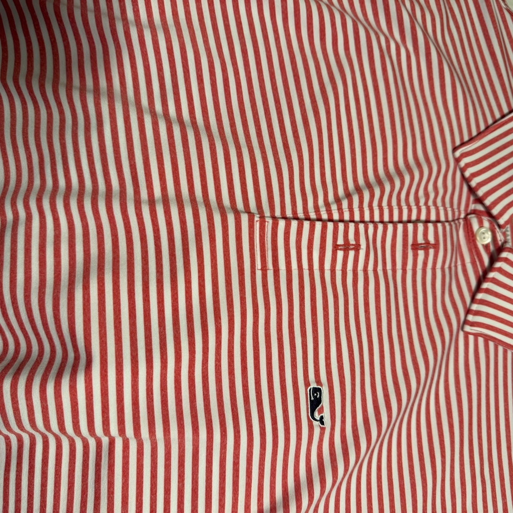 Vineyard Vines Red and White Casual Button Down Shirt